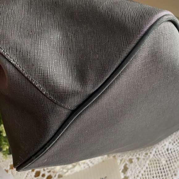 SOLD---- GIVENCHY ROTTWEILER TOTE AUTHENTIC - Picture 8 of 9